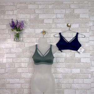 NWT Victoria’s Secret Lightweight Lace-Up Sports Bras